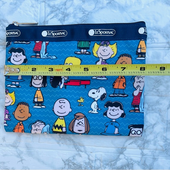 LeSportsac x Snoopy Peanuts Deluxe Large Weekender Travel Tote w Cosmeti… - Picture 7 of 8